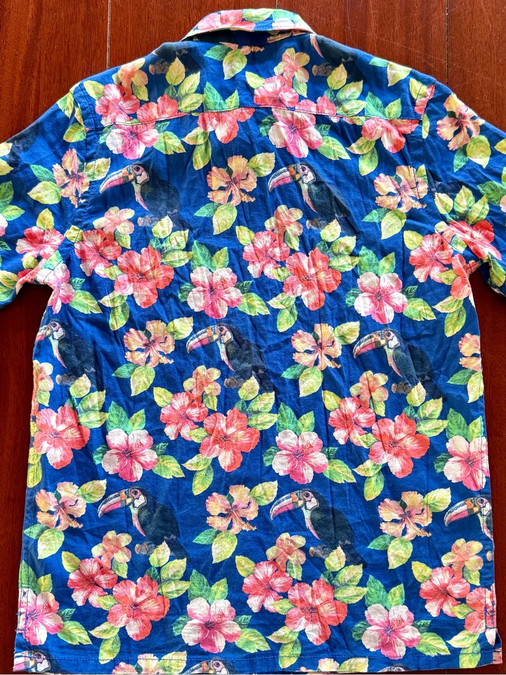 GAP Kids | Blue Hawaiian Floral Button-Up Shirt |  Boys Size 8 - Picture 3 of 5